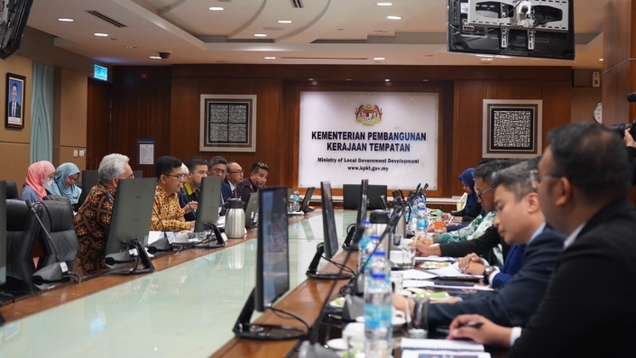 EXCO KERAJAAN JOHOR KEMUKA 5 PERKARA KEPADA KPKT MEDIA DIGITAL JOHOR